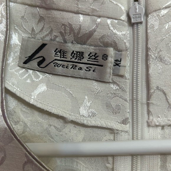 WhiteNylon feel Chinese dress with design on front. - Picture 11 of 11